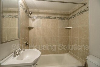 528 S Arlington Ave in Independence, MO - Building Photo - Building Photo