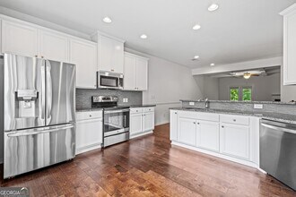 4284 Morning Vw in Stone Mountain, GA - Building Photo - Building Photo