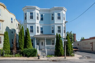 86 Kingsdale St in Boston, MA - Foto de edificio - Building Photo