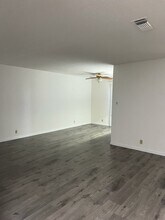 507 Roundtree Ct in Sacramento, CA - Building Photo - Building Photo