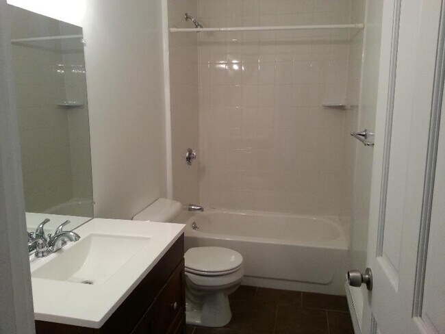 28 Buttonwood St, Unit #3 in Boston, MA - Building Photo - Building Photo