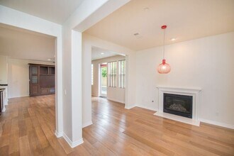 8245 Kendall Dr in Huntington Beach, CA - Building Photo - Building Photo