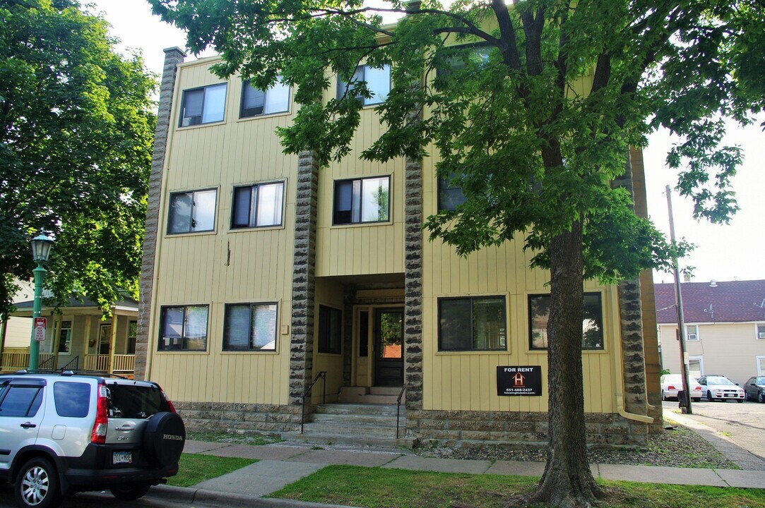 469 Herschel St in St. Paul, MN - Building Photo