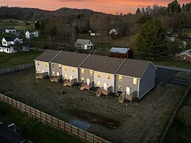 12150 Arbor St in Meadowview, VA - Building Photo - Building Photo