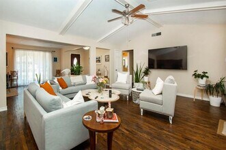 4824 Harvest Hill Rd in Dallas, TX - Building Photo - Building Photo