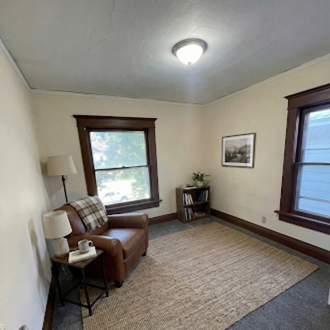 723-723 1/2 South St in Waterloo, IA - Building Photo - Building Photo