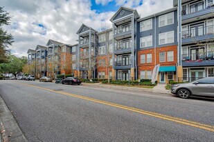 Lyons Corner in Gainesville, FL - Building Photo