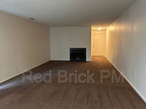 1302 Frankfort Ct in Merced, CA - Building Photo - Building Photo