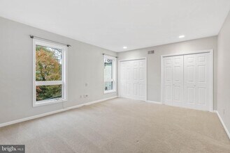 2322 Wallace St in Philadelphia, PA - Building Photo - Building Photo