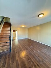 15 Wales Ave in Jersey City, NJ - Foto de edificio - Building Photo