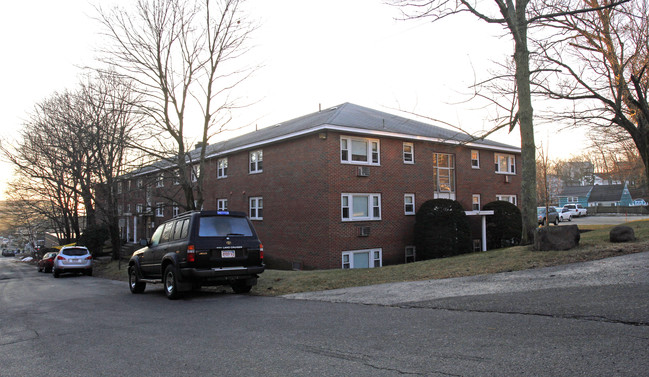 Overlook House in Waltham, MA - Building Photo - Building Photo