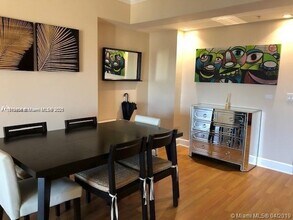 20 Calabria Ave, Unit 502 in Coral Gables, FL - Building Photo - Building Photo