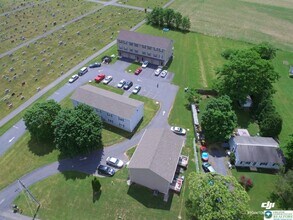 7404 Allemaengel Rd in New Tripoli, PA - Building Photo - Building Photo