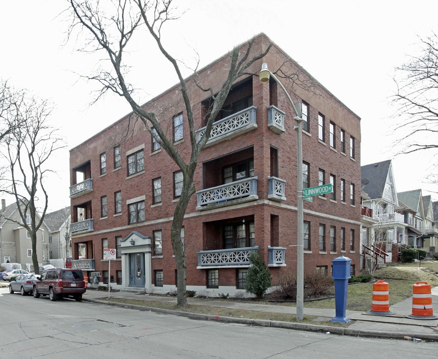 Linnwood Apartments in Milwaukee, WI - Foto de edificio