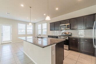 141 White Dunes Dr in Maxwell, TX - Building Photo - Building Photo