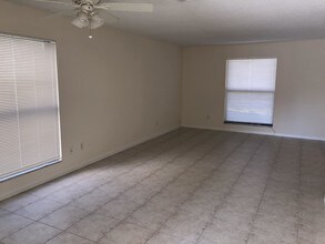 803 Sandtree Dr in Palm Beach Gardens, FL - Building Photo - Building Photo