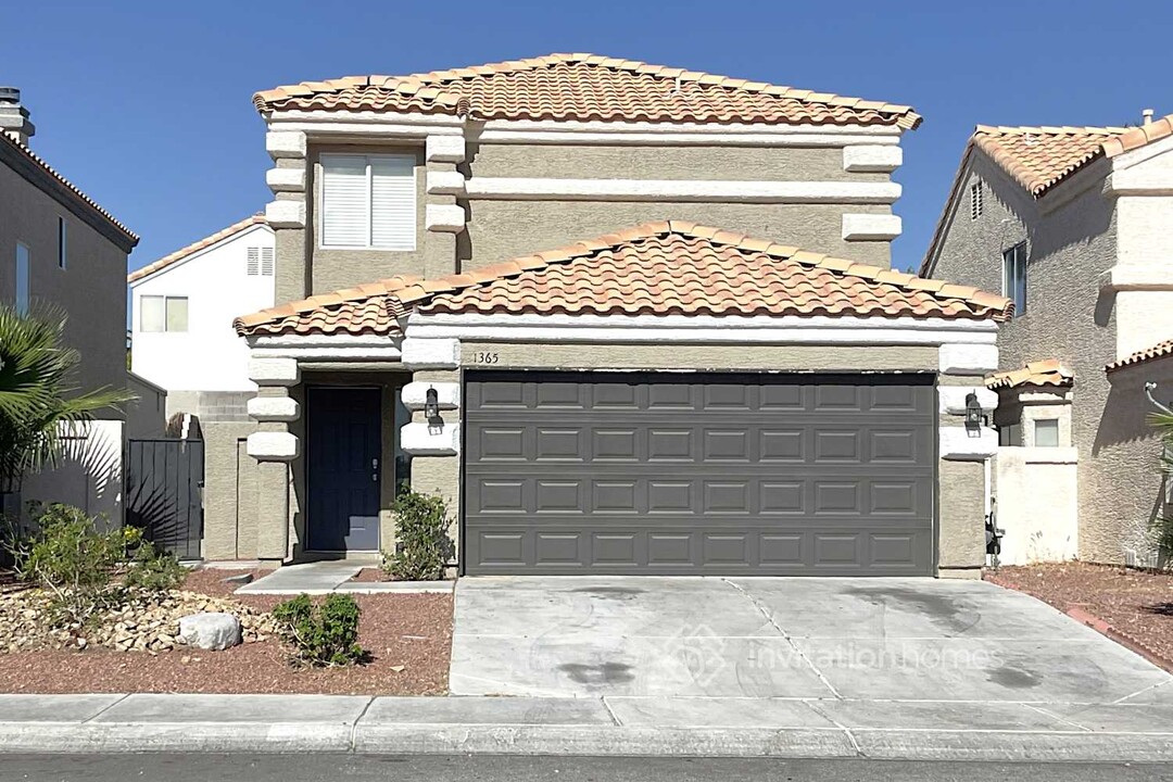 1365 Pacific Terrace Dr in Las Vegas, NV - Building Photo