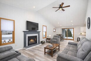 N307 Eastowne Ct, Unit SI ID1061648P in Appleton, WI - Building Photo