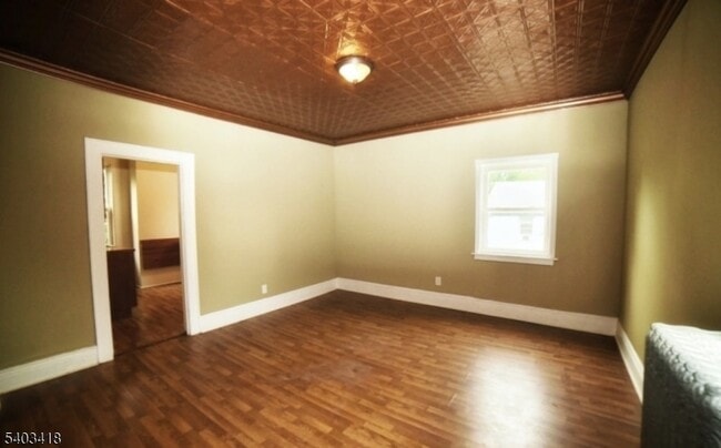 295 Franklin St, Unit 2 in Bloomfield, NJ - Building Photo - Building Photo