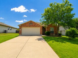 387 Paddington Dr in Kyle, TX - Building Photo