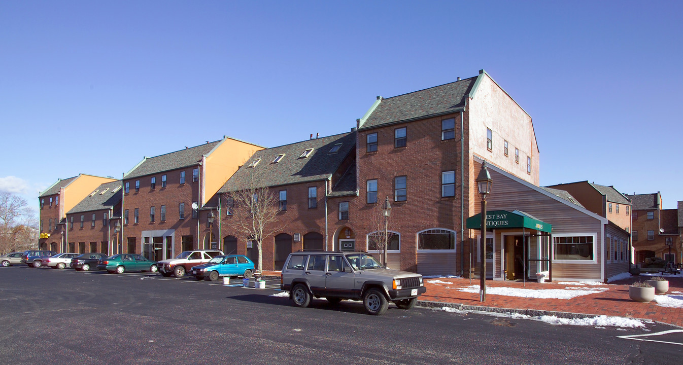 223 Stevens St in Hyannis, MA - Foto de edificio