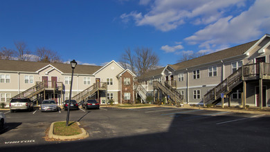 The Woods of Glen Hill Manor in Louisville, KY - Foto de edificio - Building Photo