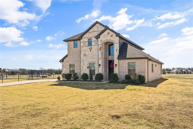 6017 Mango Dr in Sanger, TX - Building Photo - Building Photo