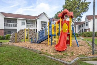 Audubon Park Apartments in Hanahan, SC - Building Photo - Building Photo