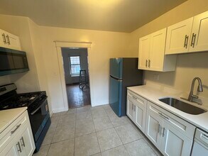 5716 Beacon St in Pittsburgh, PA - Building Photo - Building Photo