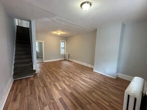 4513 N Colorado St in Philadelphia, PA - Foto de edificio - Building Photo