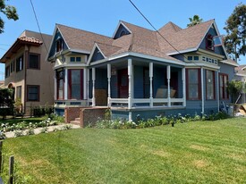 1301-1303 West in Los Angeles, CA - Building Photo
