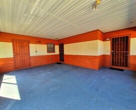 2413 E 38th Ave in Tampa, FL - Building Photo - Building Photo