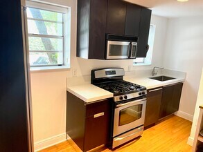 4812 Pine Tree Dr, Unit 104 in Miami Beach, FL - Building Photo - Building Photo