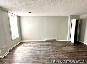 76 Franklin St, Unit 39 in Worcester, MA - Foto de edificio - Building Photo