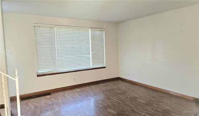 26 Alcona Ave in Eggertsville, NY - Building Photo - Building Photo