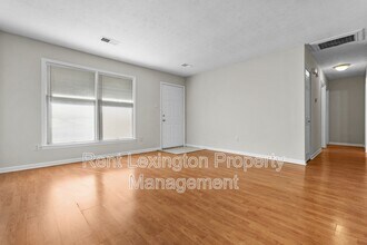 3352 Hartston Dr in Lexington, KY - Building Photo - Building Photo