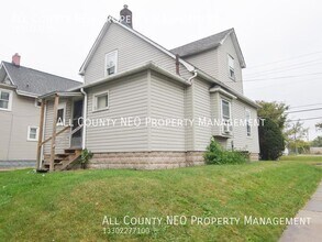 2252 18th St SW in Akron, OH - Building Photo - Building Photo