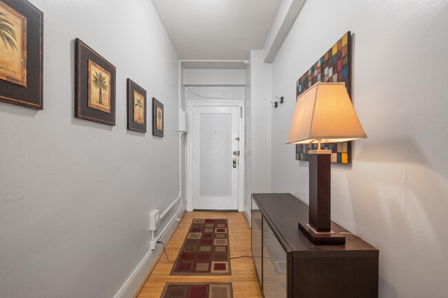 1101 L St NW in Washington, DC - Building Photo - Building Photo