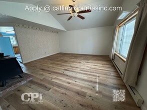 124 S Vista Way in Kelso, WA - Building Photo - Building Photo