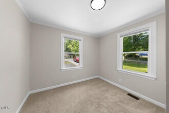 104 Archdale Dr in Durham, NC - Building Photo - Building Photo