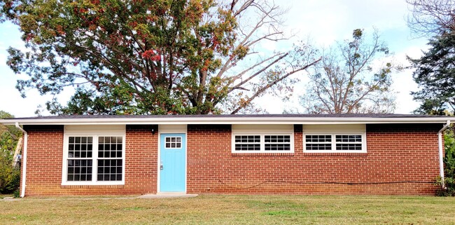 503 Cameron Rd in Graham, NC - Foto de edificio - Building Photo