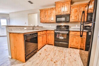 5710 Grinnell St in Lubbock, TX - Building Photo - Building Photo