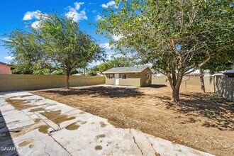 38559 4th St W in Palmdale, CA - Building Photo - Building Photo