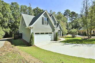 300 Vendella Cir in Peachtree City, GA - Building Photo - Building Photo