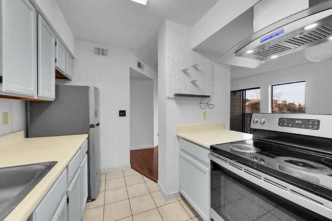 12366 W Nevada Pl in Lakewood, CO - Building Photo - Building Photo