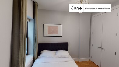 Private bedroom in 5 bed/2.5 bath Home in New York, NY - Building Photo - Building Photo