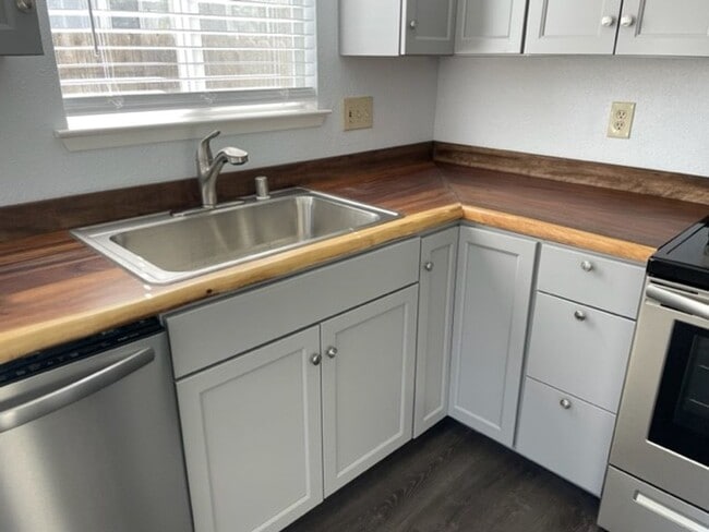 4005 Pheasant Dr in Carson City, NV - Building Photo - Building Photo