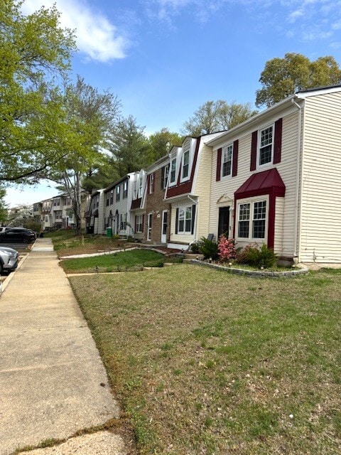 1786 Forest Park Dr in District Heights, MD - Foto de edificio - Building Photo