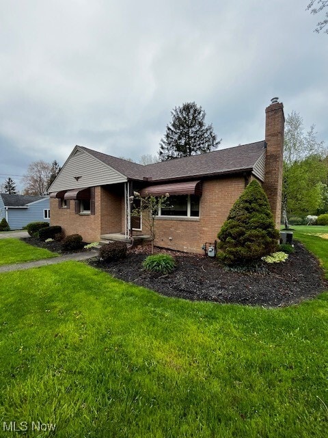 32 Orchard Dr in Poland, OH - Building Photo - Building Photo