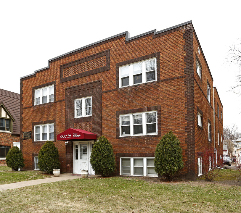 1915-1923 Saint Clair Ave in St. Paul, MN - Building Photo